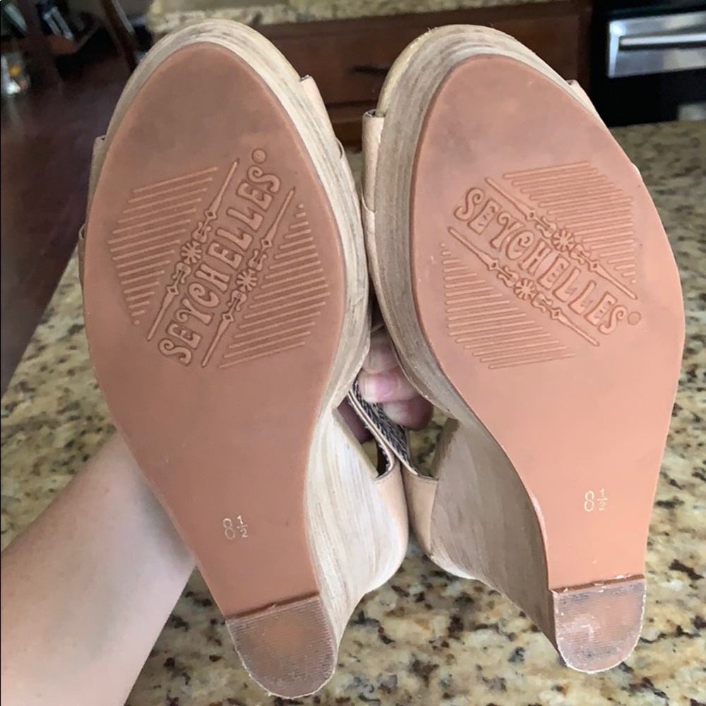 Seychelles Wedges - Picture 5 of 9